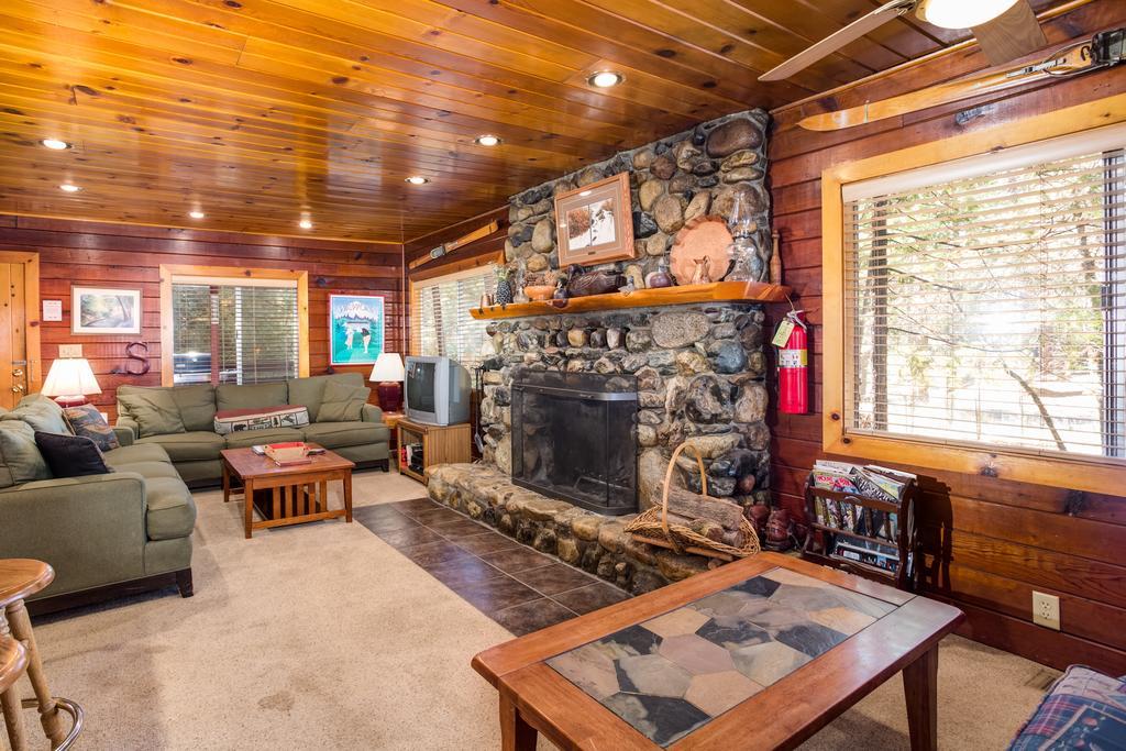 Villa 70 Simmons Den Wawona Exterior foto